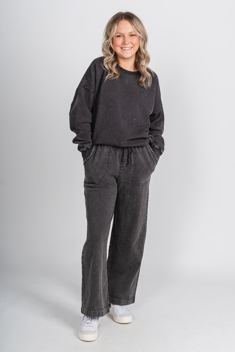 Acid wash sweatpants charcoal - Stylish sweatpants - Trendy Lounge Sets at Lush Fashion Lounge Boutique in Oklahoma City