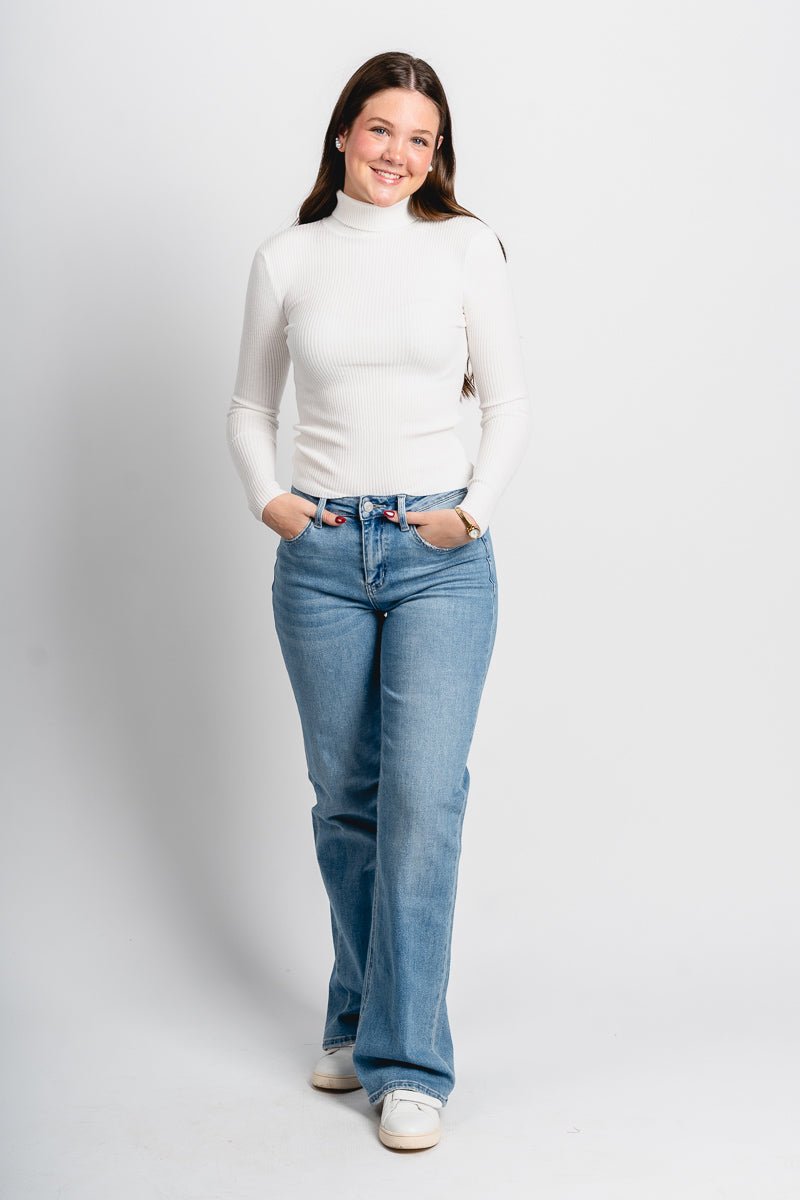 Long sleeve turtleneck top off white