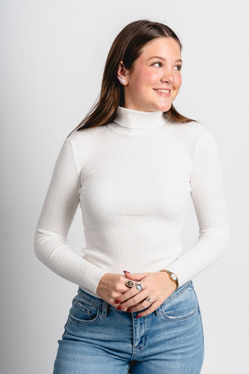 Long sleeve turtleneck top off white