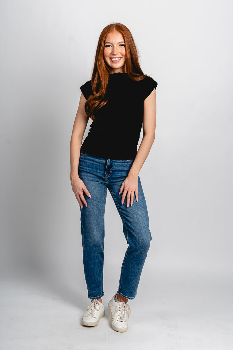 Boat neck sleeveless sweater black