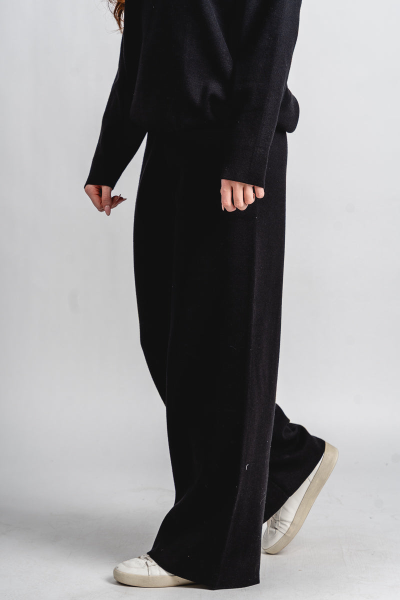 Wide leg pants black