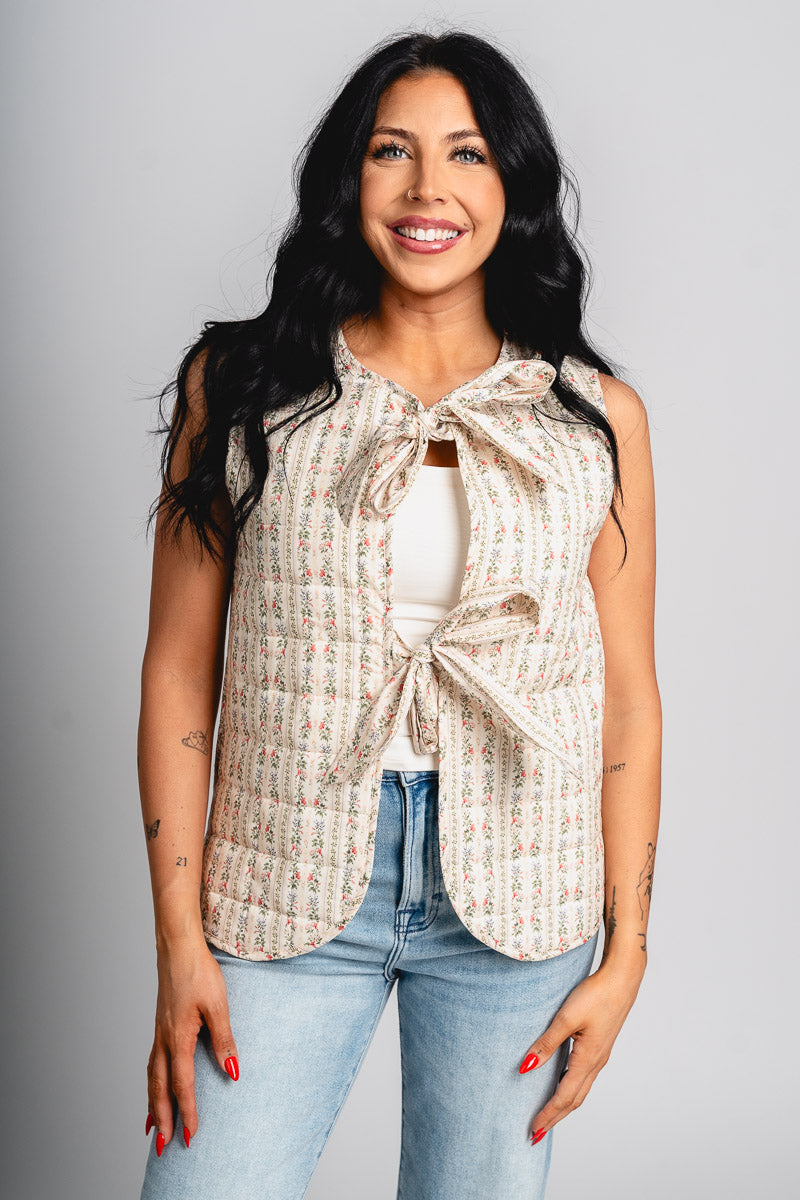 Floral quilted vest cream