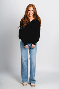 V-neck oversized sweater black – Unique Sweaters | Lounging Sweaters and Womens Fashion Sweaters at Lush Fashion Lounge Boutique in Oklahoma City
