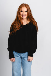 V-neck oversized sweater black – Boutique Sweaters | Fashionable Sweaters at Lush Fashion Lounge Boutique in Oklahoma City