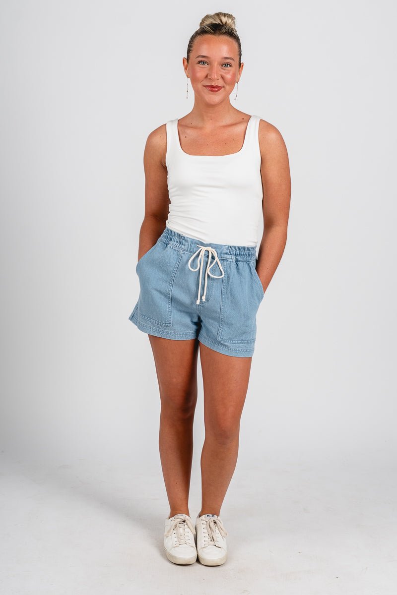 Z Supply Summerland denim shorts indigo - Stylish shorts - Trendy Staycation Outfits at Lush Fashion Lounge Boutique in Oklahoma City