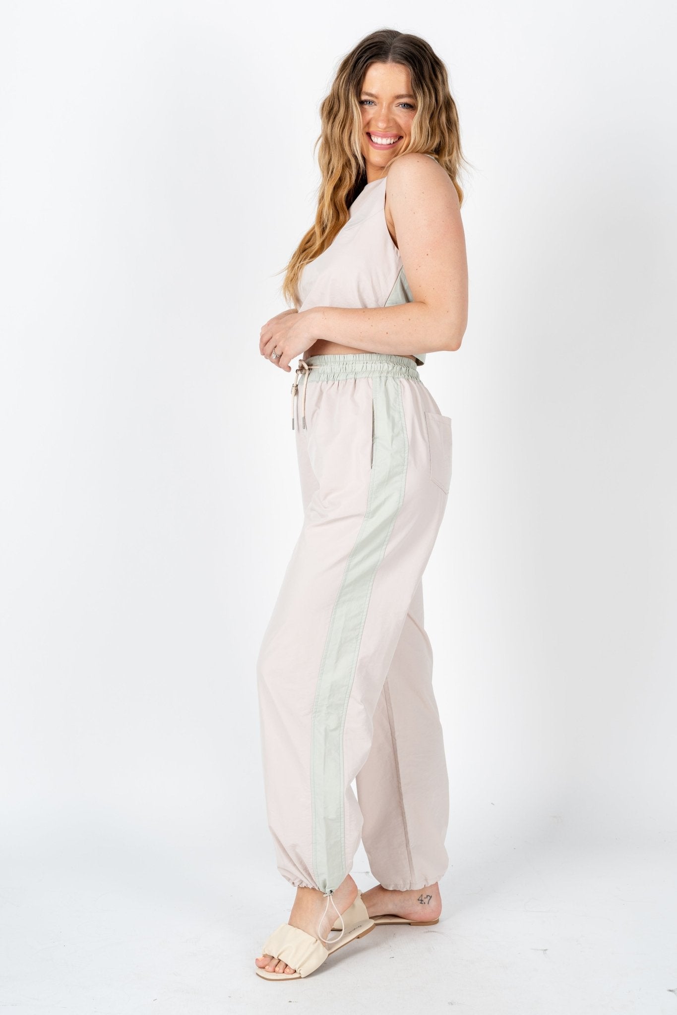 Two tone tank top beige/sage