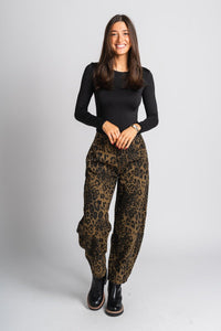 Leopard barrel jeans brown | Lush Fashion Lounge: boutique women's jeans, fashion jeans for women, affordable fashion jeans, cute boutique jeans