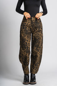 Leopard barrel jeans brown | Lush Fashion Lounge: boutique women's jeans, fashion jeans for women, affordable fashion jeans, cute boutique jeans