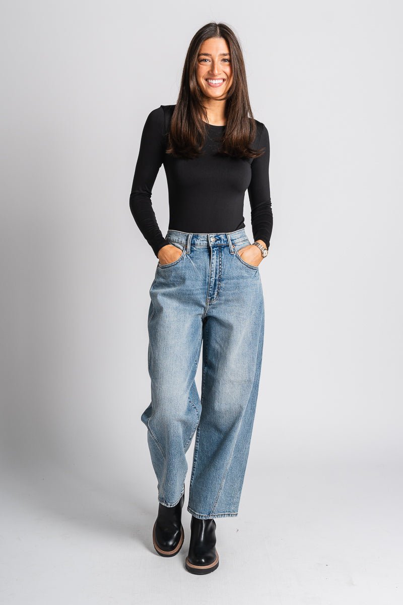 Daze Westward barrel jeans blur | Lush Fashion Lounge: boutique women's jeans, fashion jeans for women, affordable fashion jeans, cute boutique jeans