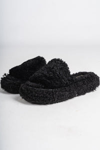 Frost fuzzy sandal black - Trendy Shoes - Cute Loungewear Collection at Lush Fashion Lounge Boutique in Oklahoma City