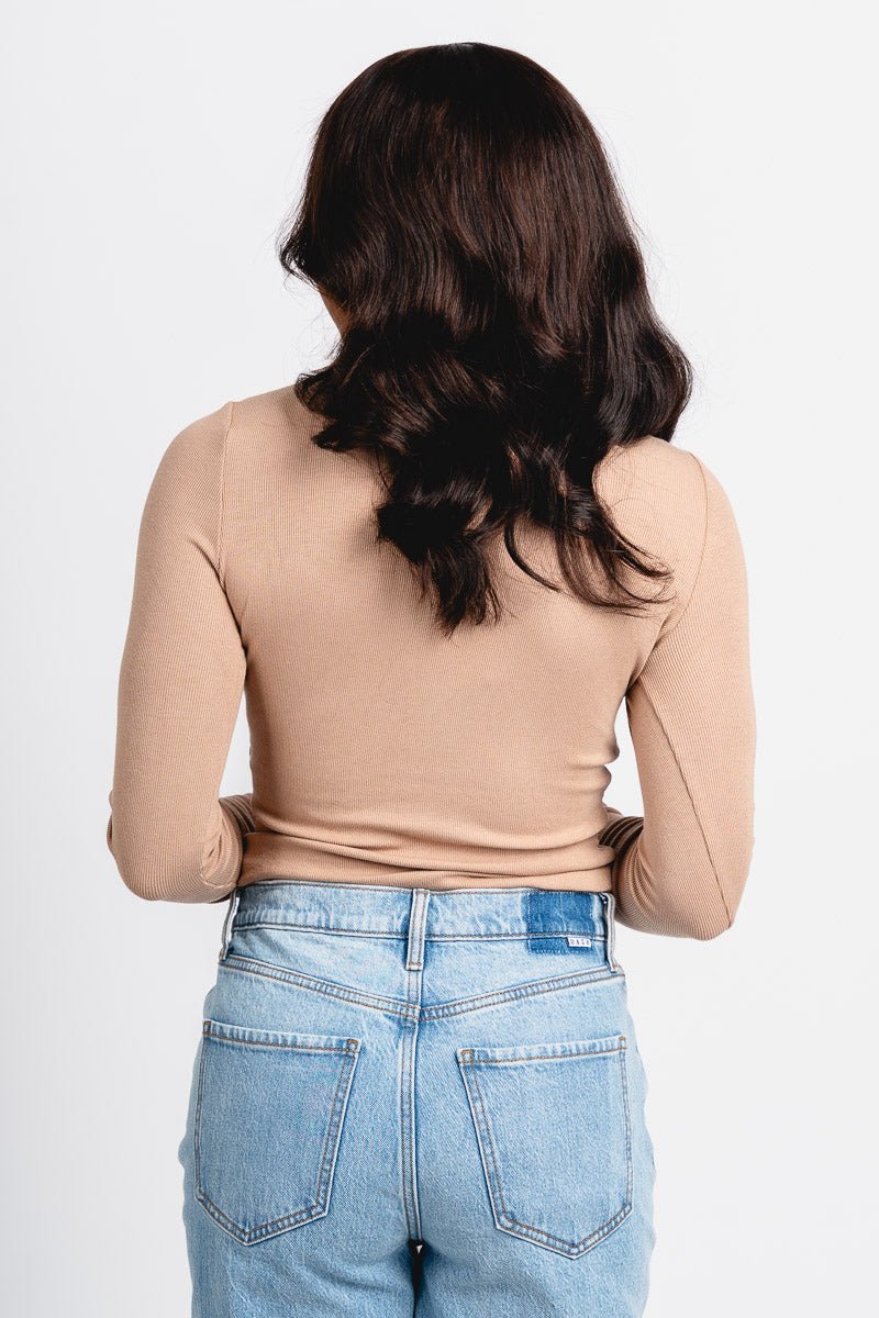 Long sleeve mock neck top oak