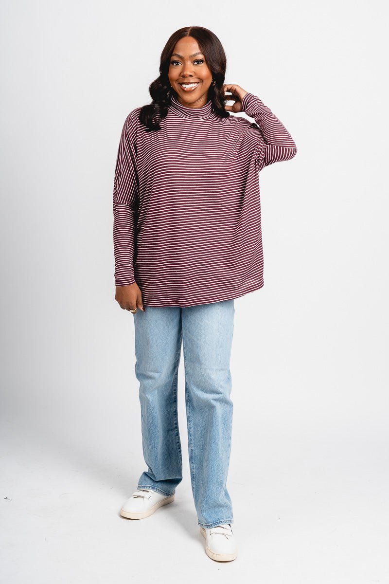Oversized striped mock neck top cherry/cream