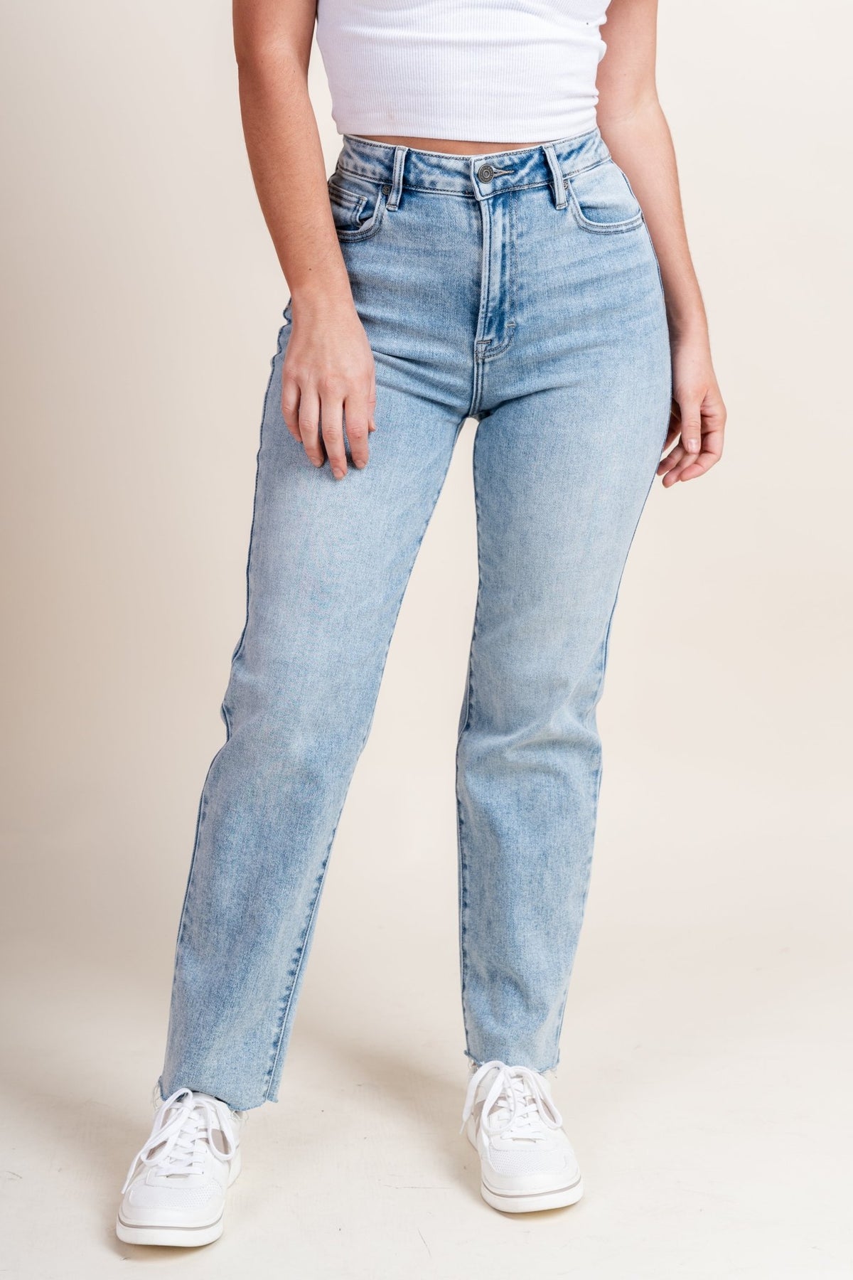 Hidden Tracey high rise straight jeans super light | Lush Fashion Lounge: boutique women's jeans, fashion jeans for women, affordable fashion jeans, cute boutique jeans