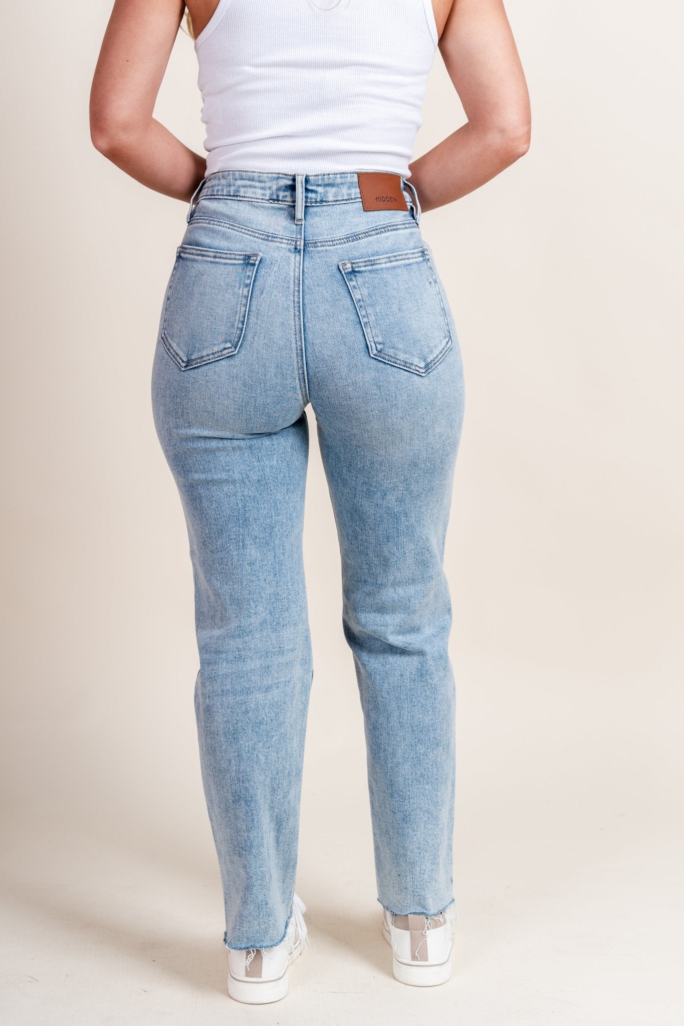 Hidden Tracey high rise straight jeans super light | Lush Fashion Lounge: boutique women's jeans, fashion jeans for women, affordable fashion jeans, cute boutique jeans