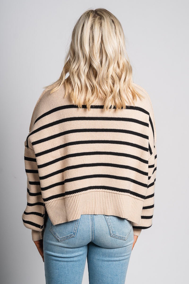 Striped sweater tan/black