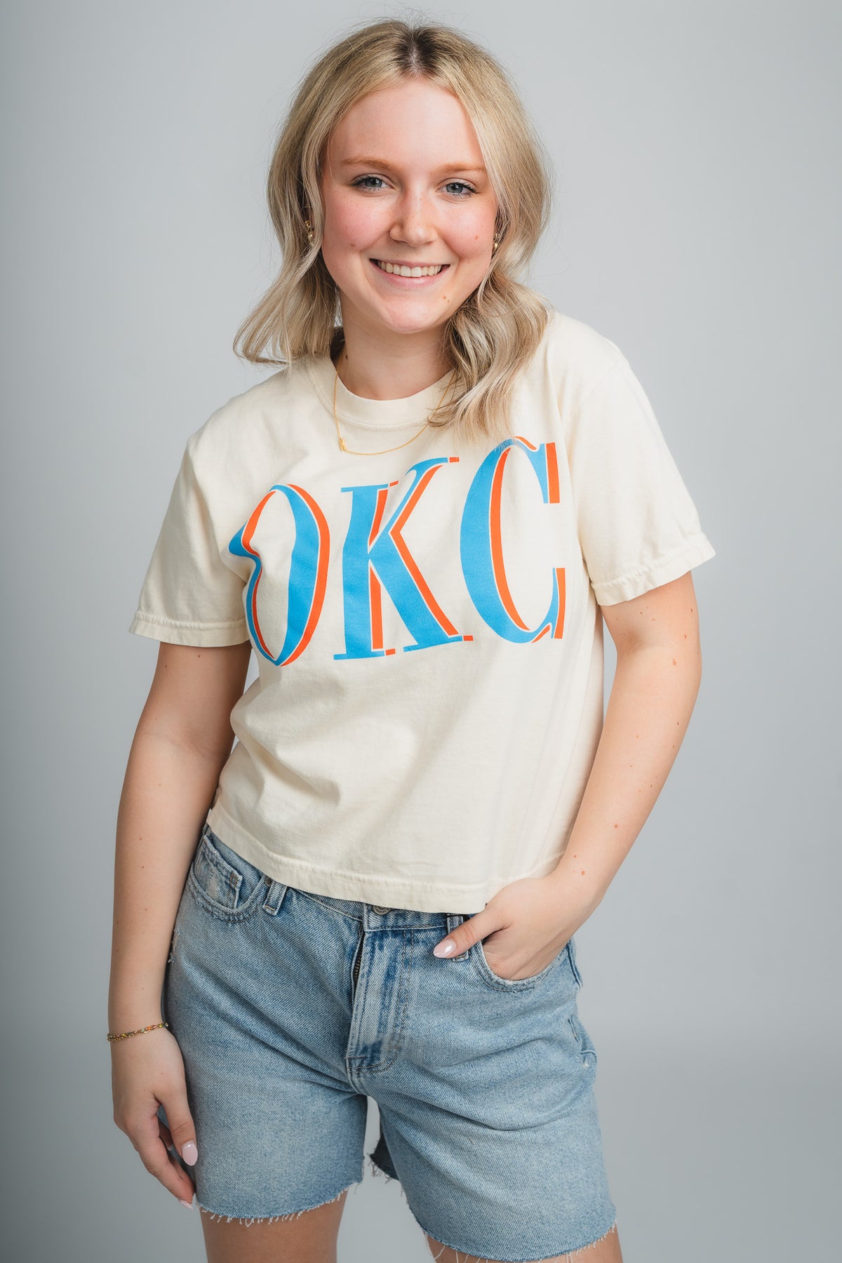OKC vogue crop t-shirt - Trendy OKC Apparel at Lush Fashion Lounge Boutique in Oklahoma City