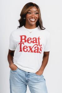 OU OU Sooners Beat Texas bookmania t-shirt off white T-shirt | Lush Fashion Lounge Trendy Oklahoma University Sooners Apparel & Cute Gameday T-Shirts