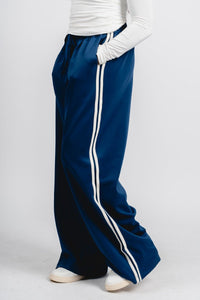 Drawstring track pants blue | Lush Fashion Lounge: women's boutique pants, boutique women's pants, affordable boutique pants, women's fashion pants