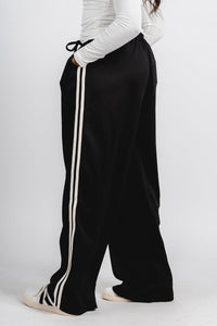 Drawstring track pants black | Lush Fashion Lounge: women's boutique pants, boutique women's pants, affordable boutique pants, women's fashion pants