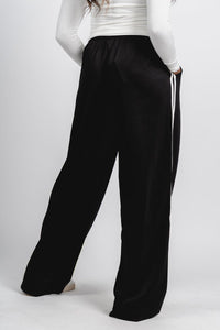 Drawstring track pants black | Lush Fashion Lounge: women's boutique pants, boutique women's pants, affordable boutique pants, women's fashion pants