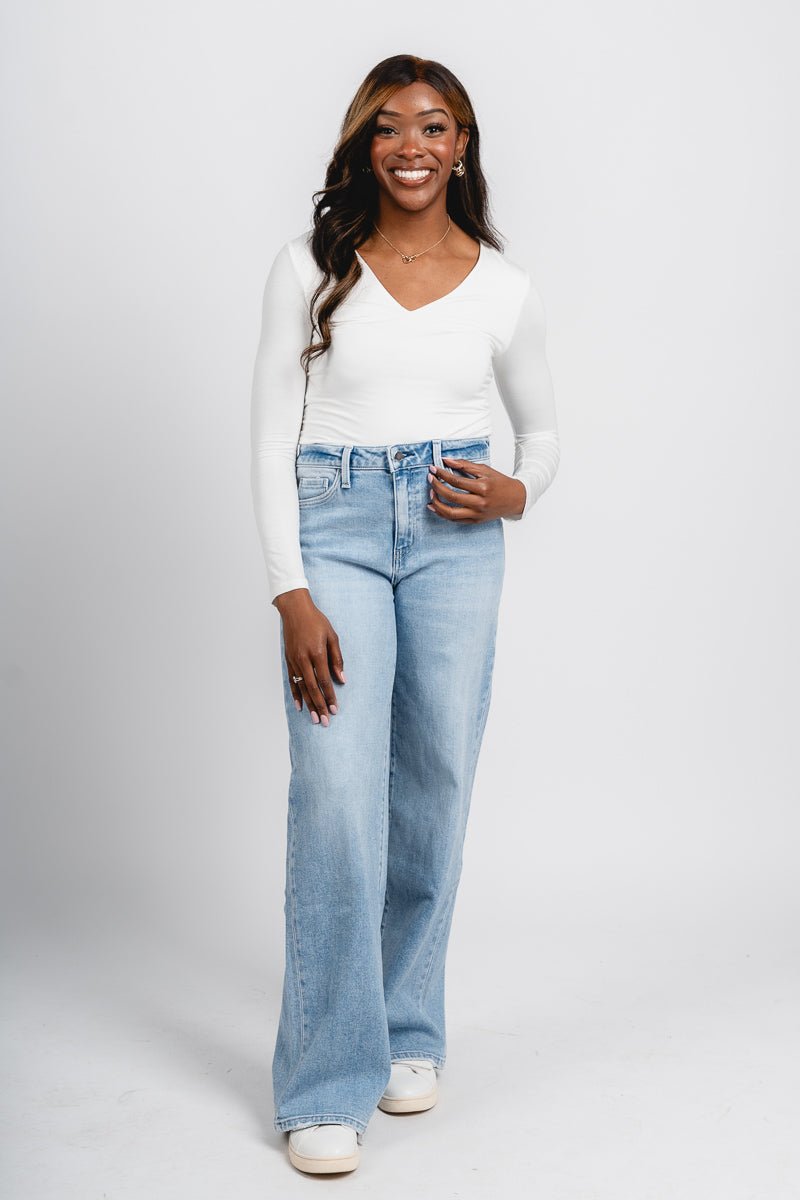 Flying Monkey high rise wide leg jeans advantageous | Lush Fashion Lounge: boutique women's jeans, fashion jeans for women, affordable fashion jeans, cute boutique jeans