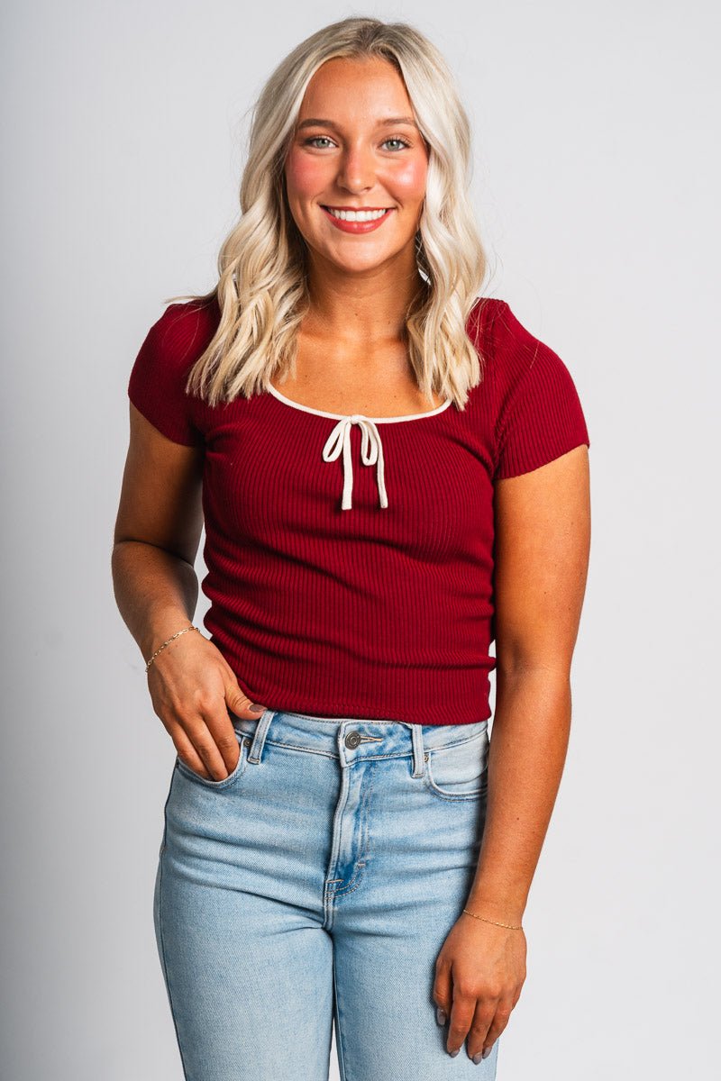 Square neck top burgundy/cream