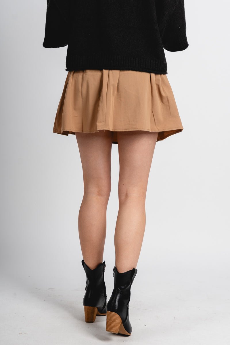 Mid rise pleated skort tan