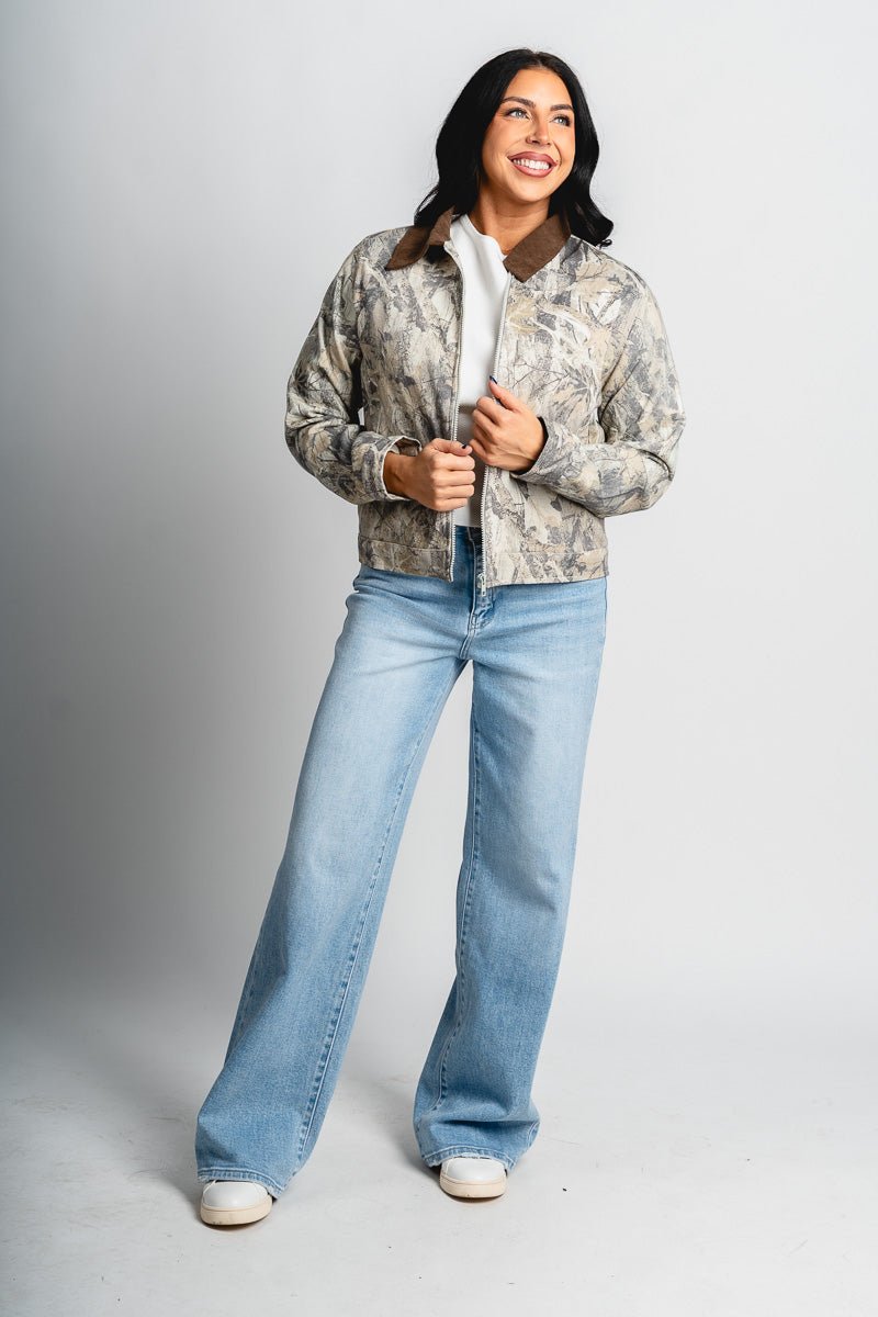 Camo barn jacket green – Fashionable Jackets | Trendy Blazers at Lush Fashion Lounge Boutique in Oklahoma City