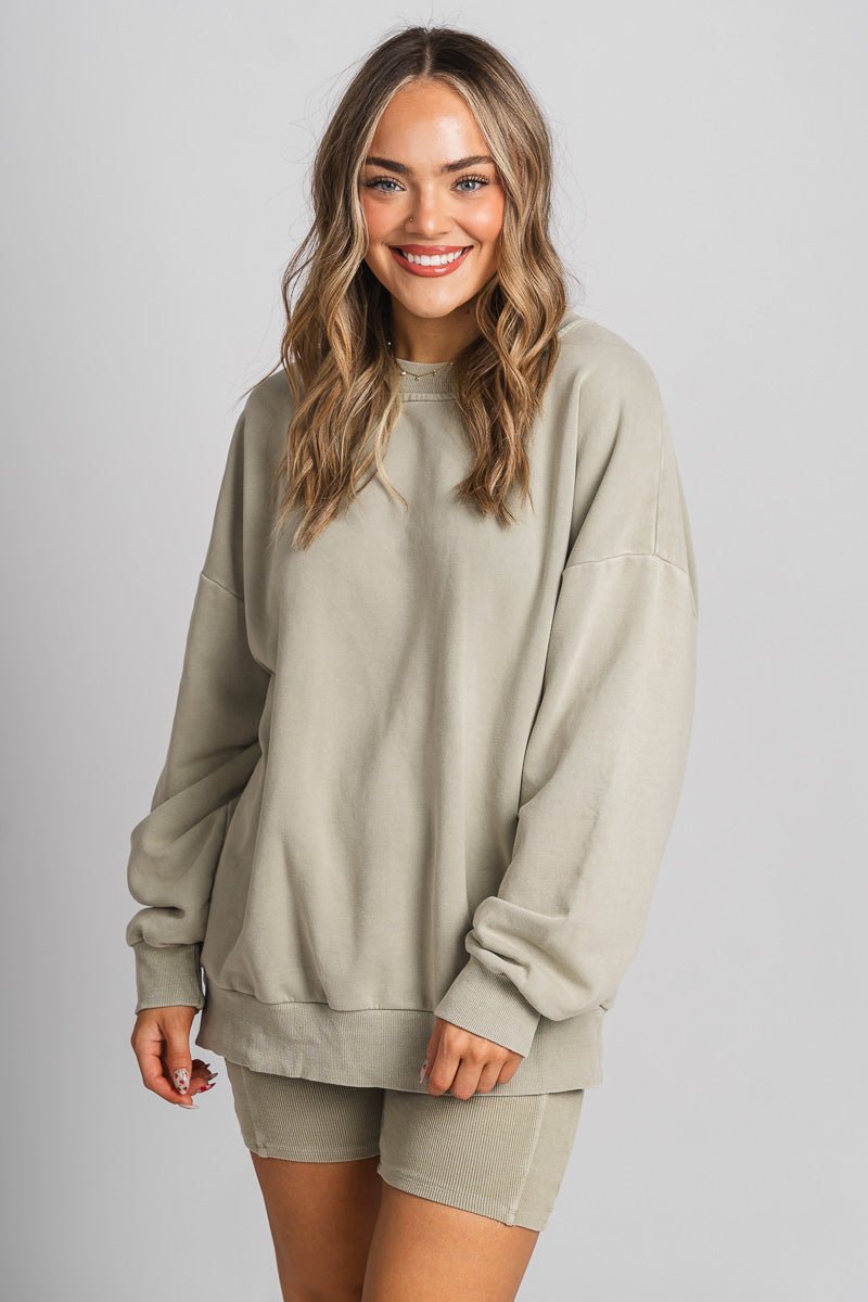 Oversized sweatshirt light green