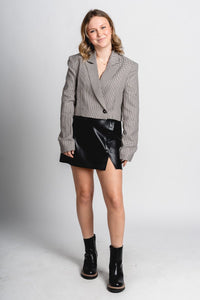Cropped plaid blazer grey – Unique Blazers | Cute Blazers For Women at Lush Fashion Lounge Boutique in Oklahoma City