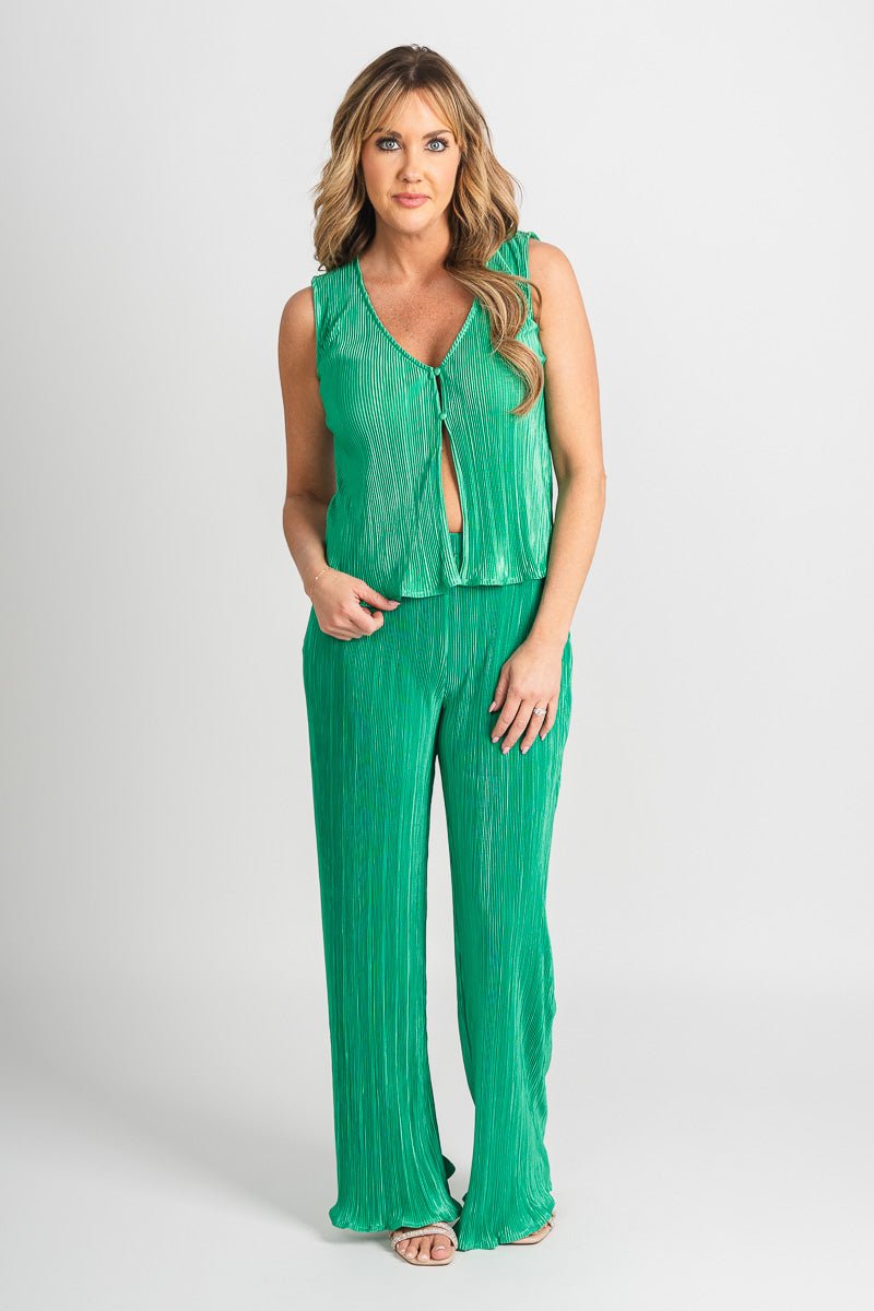 Pleated straight leg pants green | Lush Fashion Lounge: women's boutique pants, boutique women's pants, affordable boutique pants, women's fashion pants