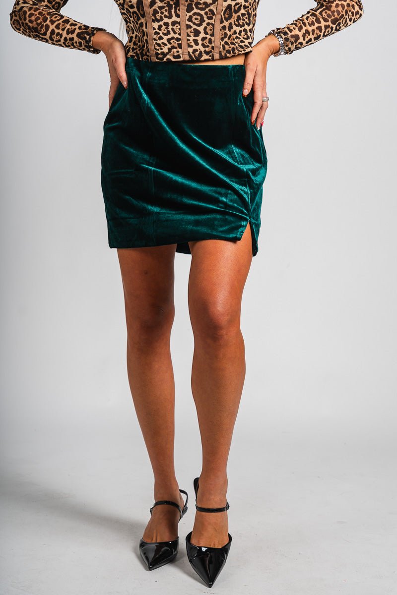 Velvet mini skirt hunter green | Lush Fashion Lounge: boutique fashion skirts, affordable boutique skirts, cute affordable skirts