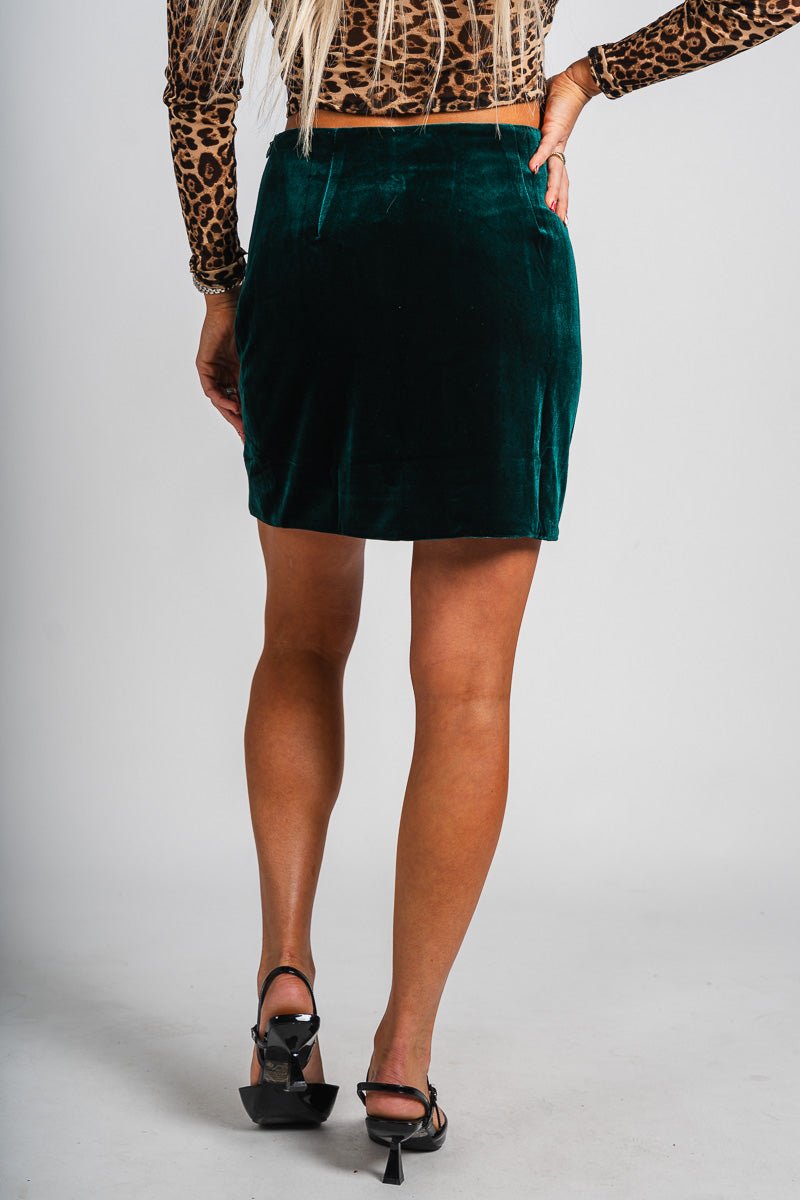 Velvet mini skirt hunter green | Lush Fashion Lounge: boutique fashion skirts, affordable boutique skirts, cute affordable skirts