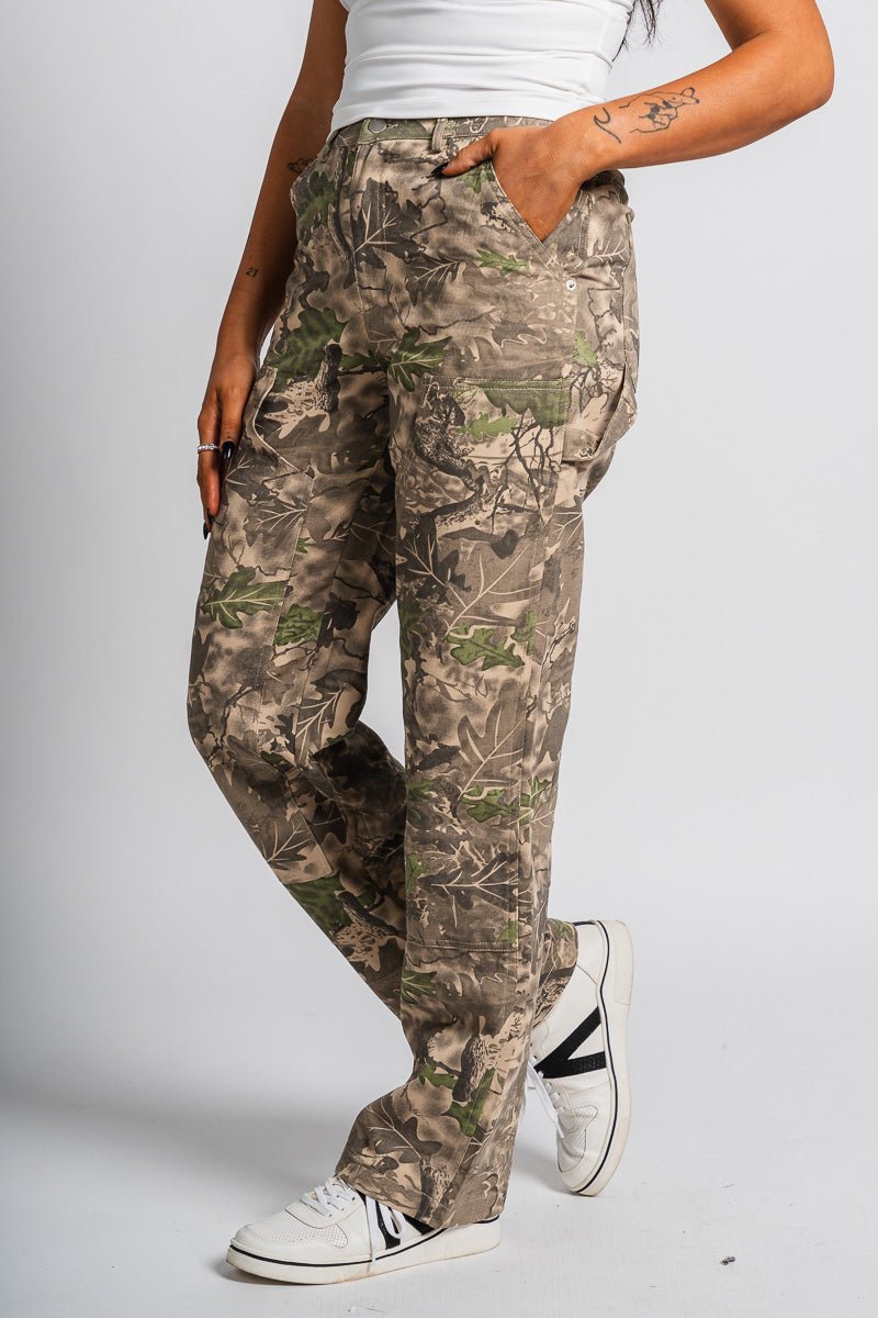 Camo cargo pants green | Lush Fashion Lounge: women's boutique pants, boutique women's pants, affordable boutique pants, women's fashion pants