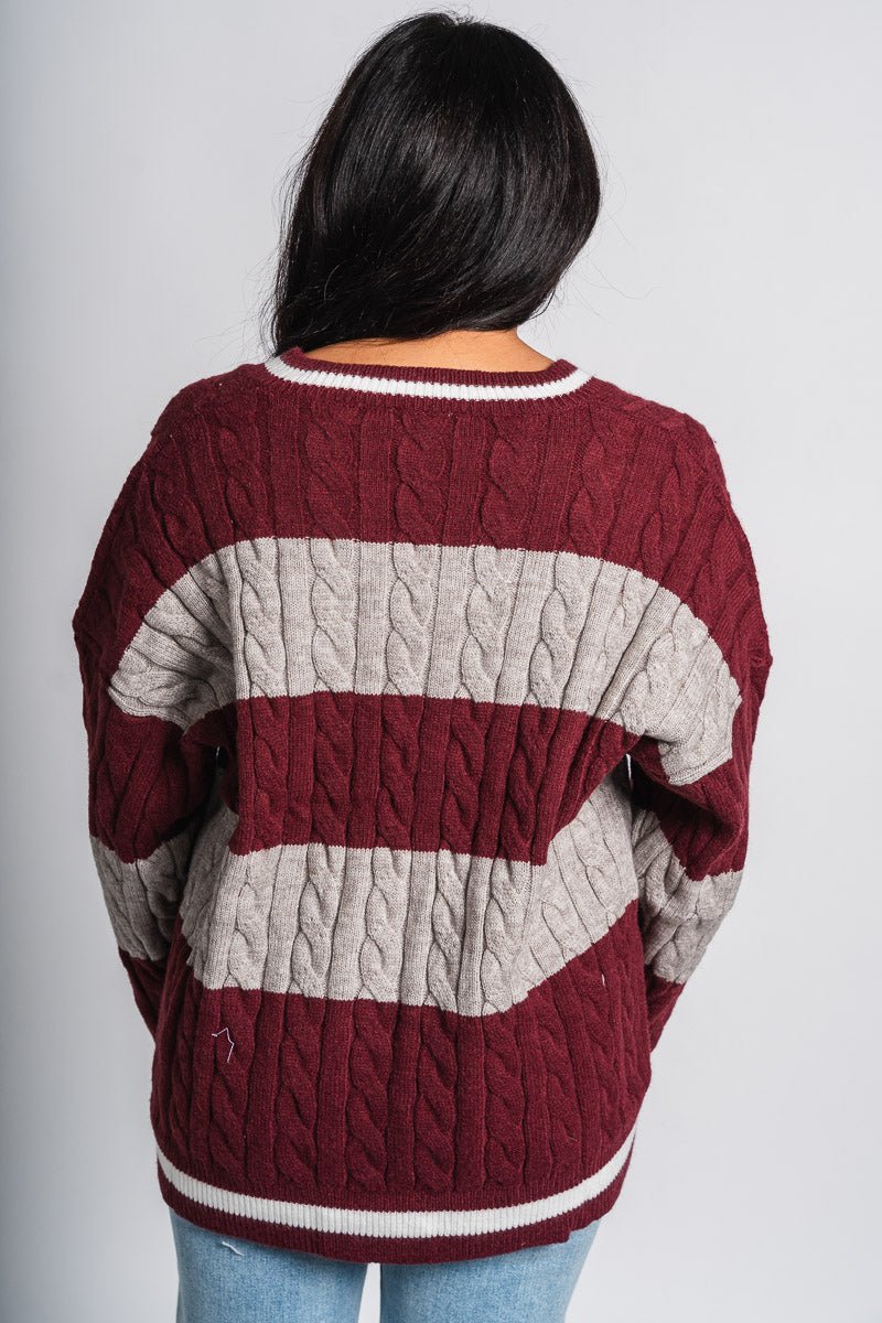 Cable knit varsity sweater garnet grey