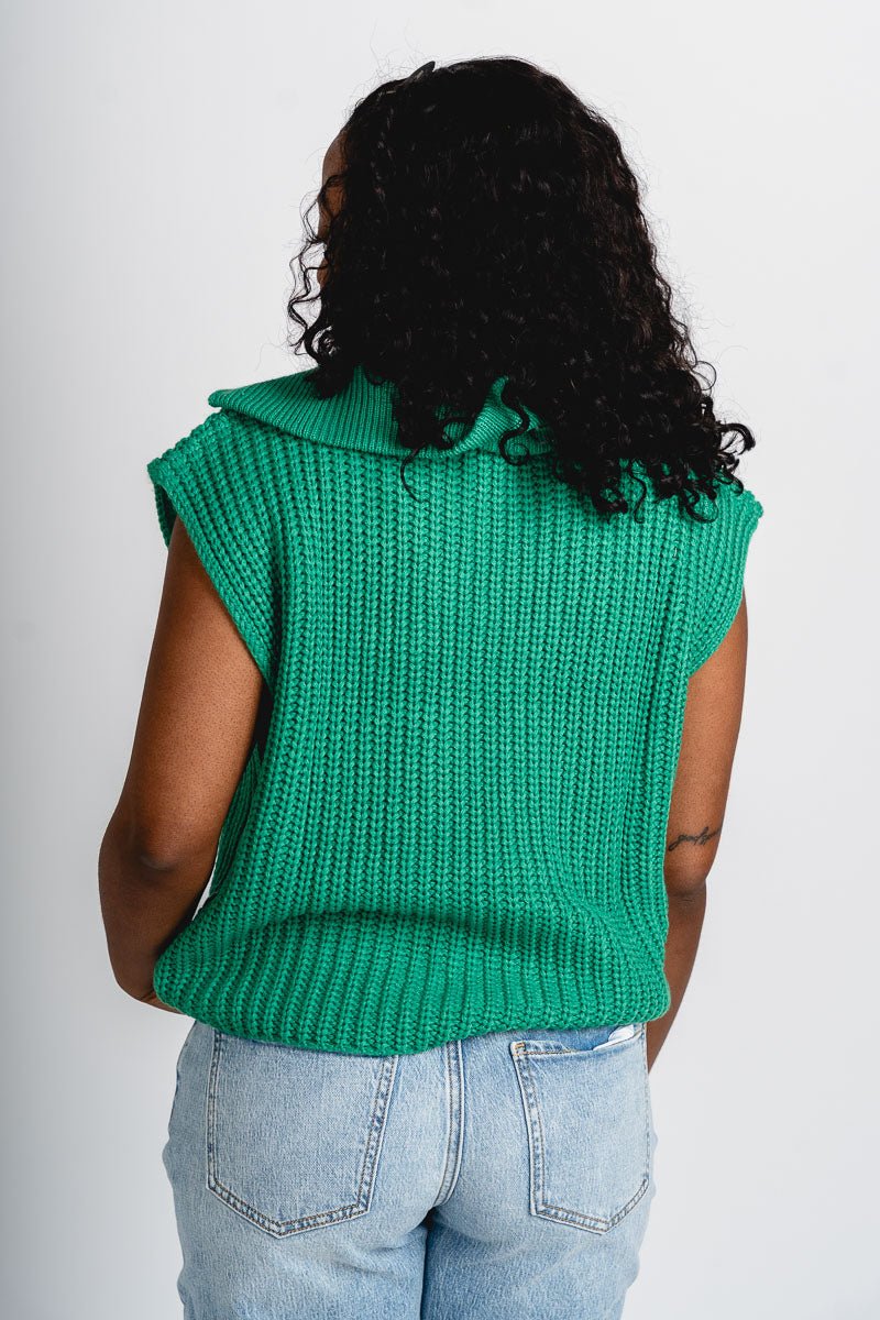 Half zip sleeveless sweater green