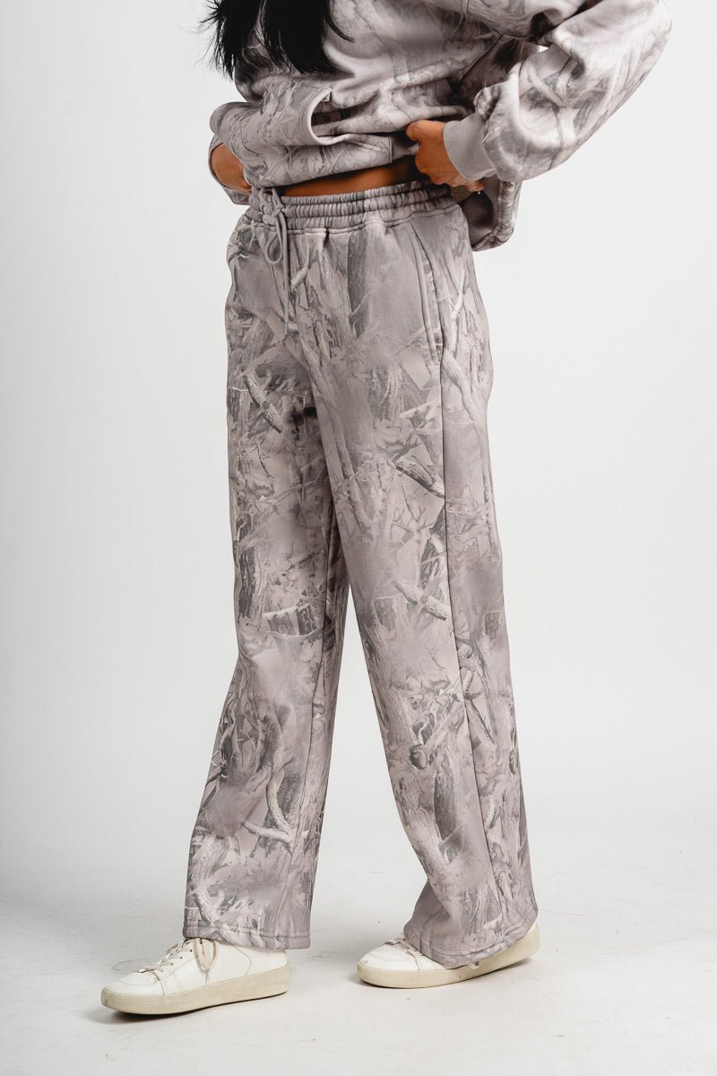 Camo wide leg sweatpants grey | Lush Fashion Lounge: women's boutique pants, boutique women's pants, affordable boutique pants, women's fashion pants