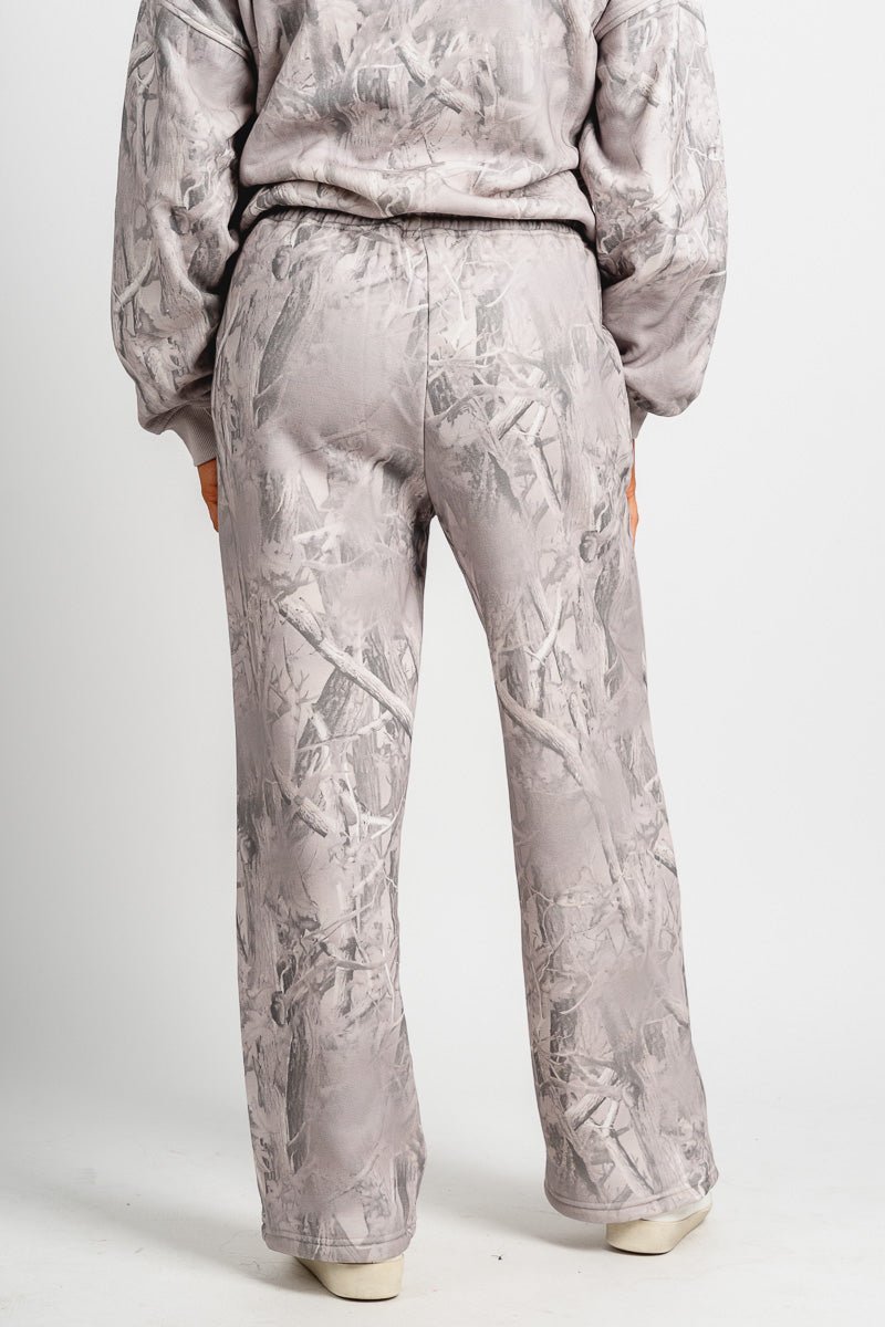 Camo wide leg sweatpants grey | Lush Fashion Lounge: women's boutique pants, boutique women's pants, affordable boutique pants, women's fashion pants