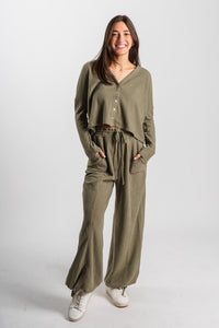 Waffle knit pants olive grove | Lush Fashion Lounge: women's boutique pants, boutique women's pants, affordable boutique pants, women's fashion pants