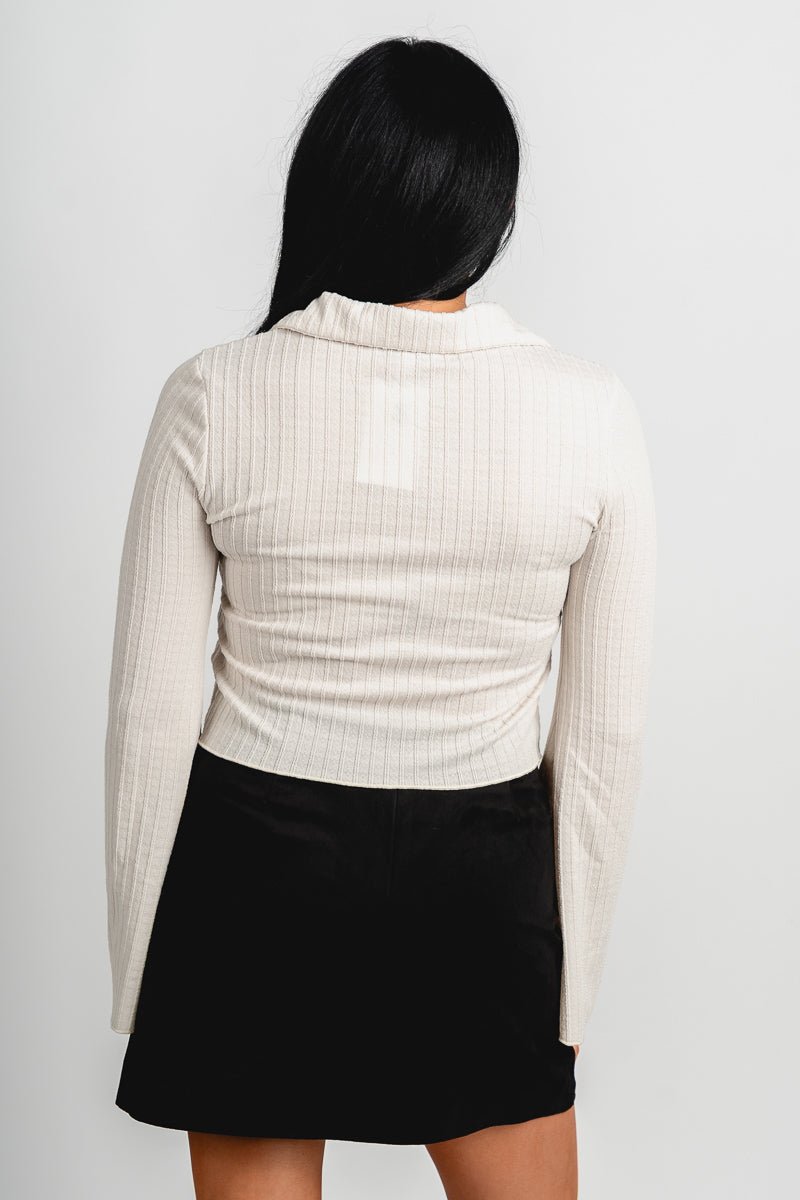 Collared v-neck top cream