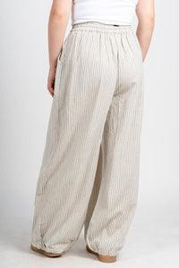 Striped balloon pants ecru/light blue | Lush Fashion Lounge: women's boutique pants, boutique women's pants, affordable boutique pants, women's fashion pants