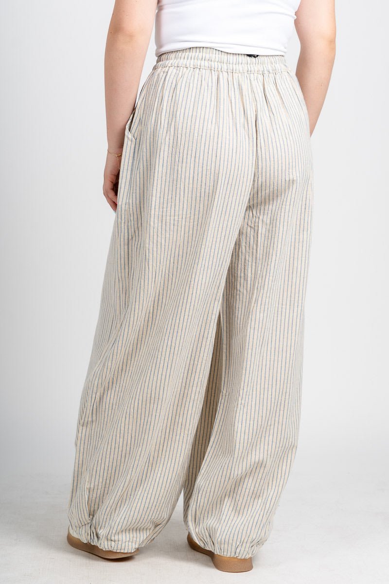 Striped balloon pants ecru/light blue | Lush Fashion Lounge: women's boutique pants, boutique women's pants, affordable boutique pants, women's fashion pants