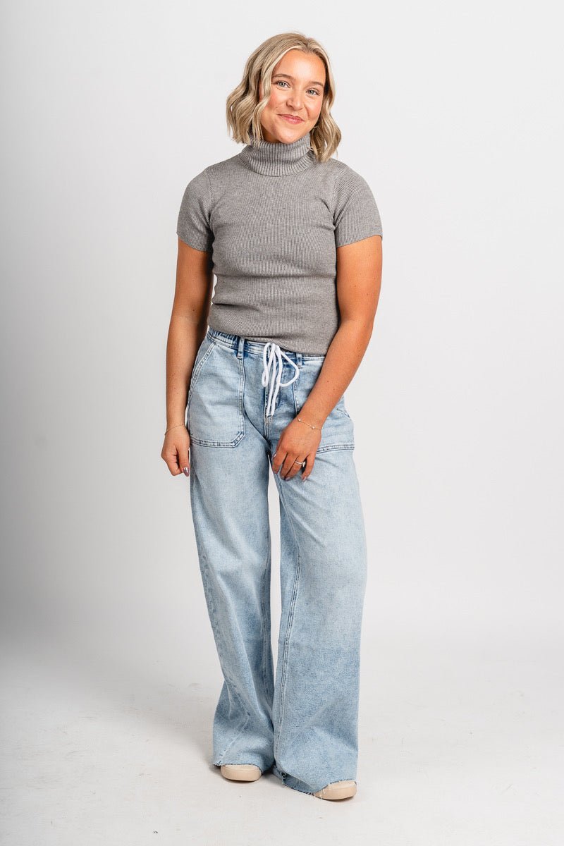 Short sleeve turtleneck sweater heather grey – Unique Sweaters | Lounging Sweaters and Womens Fashion Sweaters at Lush Fashion Lounge Boutique in Oklahoma City