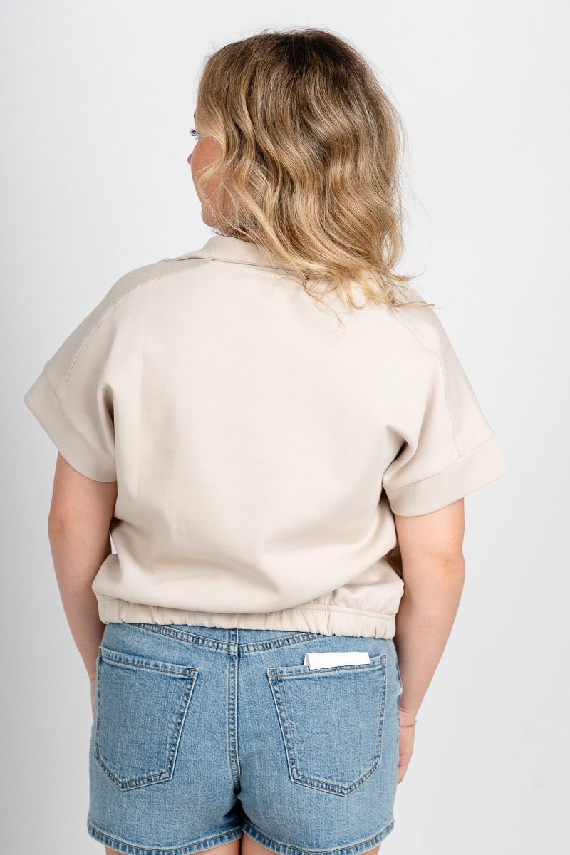 Half zip scuba short sleeve top natural