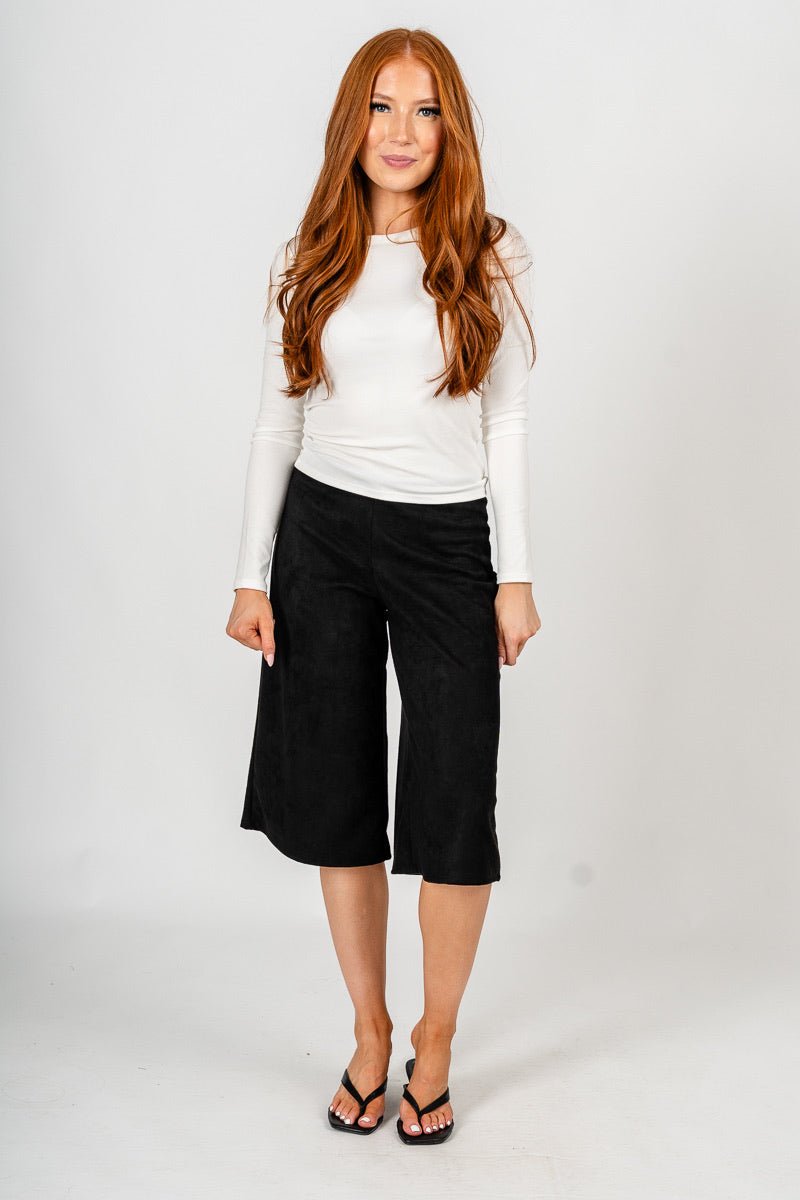 Suede capri pants black