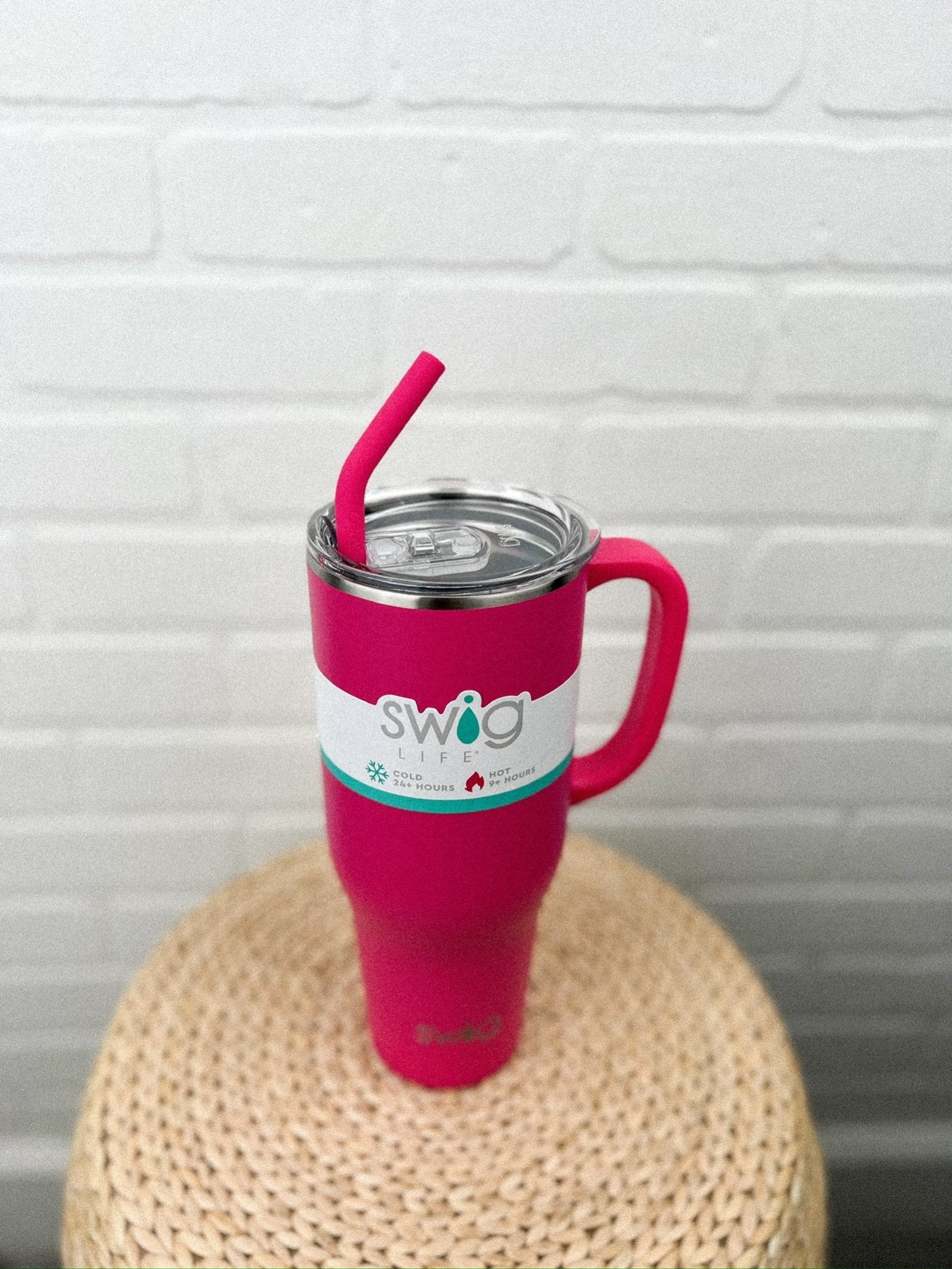 Swig hot pink 40oz tumbler - Trendy Tumblers, Mugs and Cups at Lush Fashion Lounge Boutique in Oklahoma City