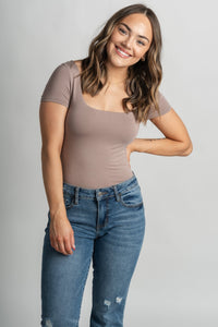 Short sleeve scoop neck basic bodysuit taupe - Cute bodysuit - Trendy Bodysuits at Lush Fashion Lounge Boutique in Oklahoma City