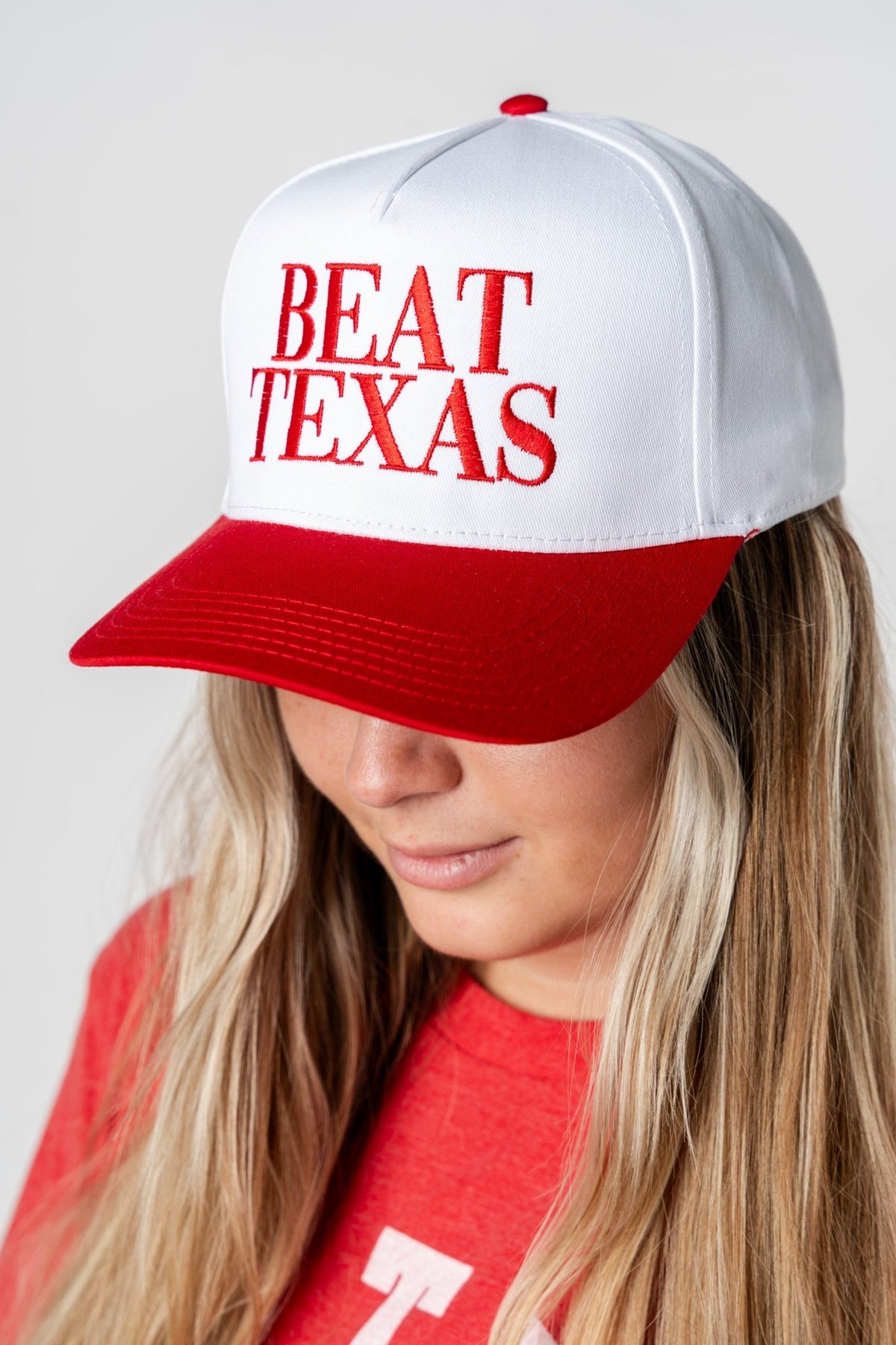 OU Beat Texas two tone hat white/red - Trendy Hats at Lush Fashion Lounge Boutique in Oklahoma City
