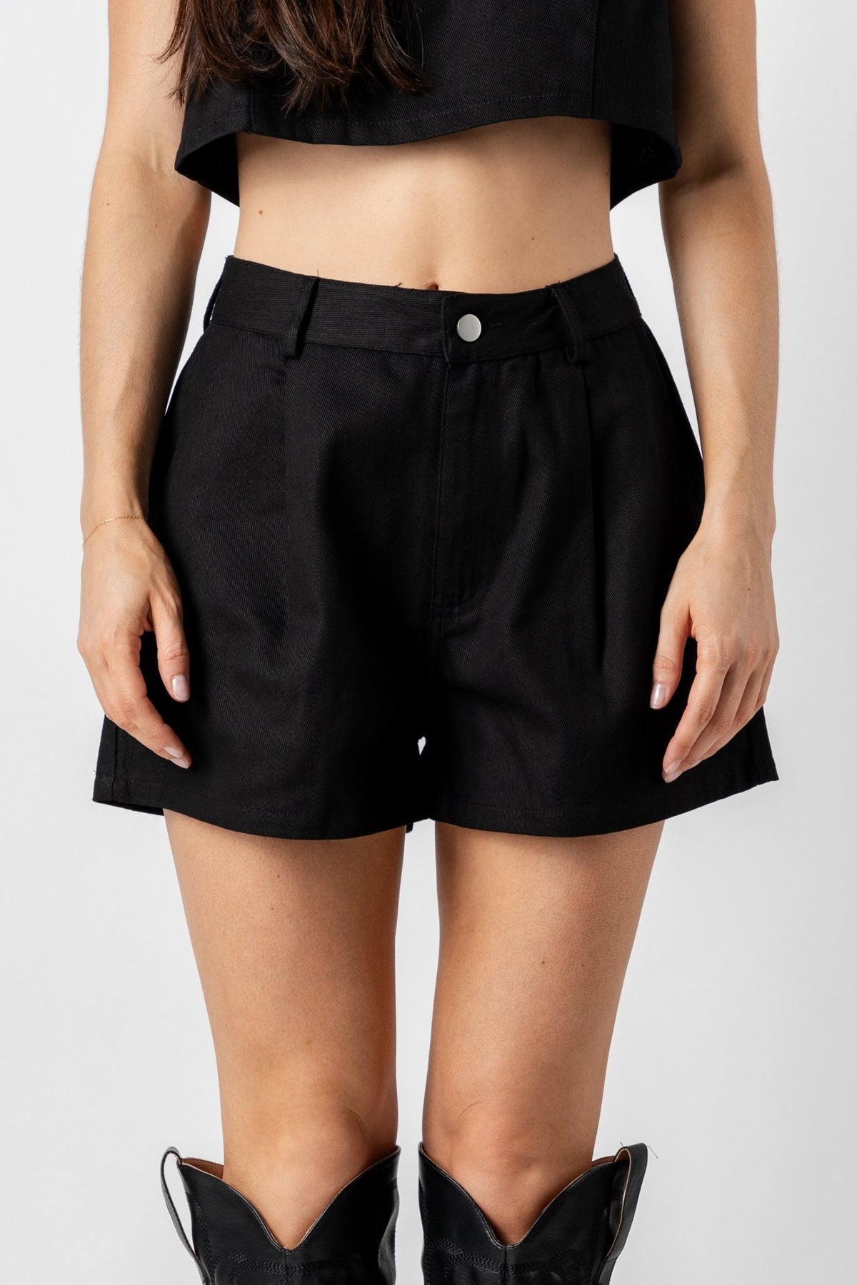 Pleated shorts black - Cute Shorts - Trendy Shorts at Lush Fashion Lounge Boutique in Oklahoma City