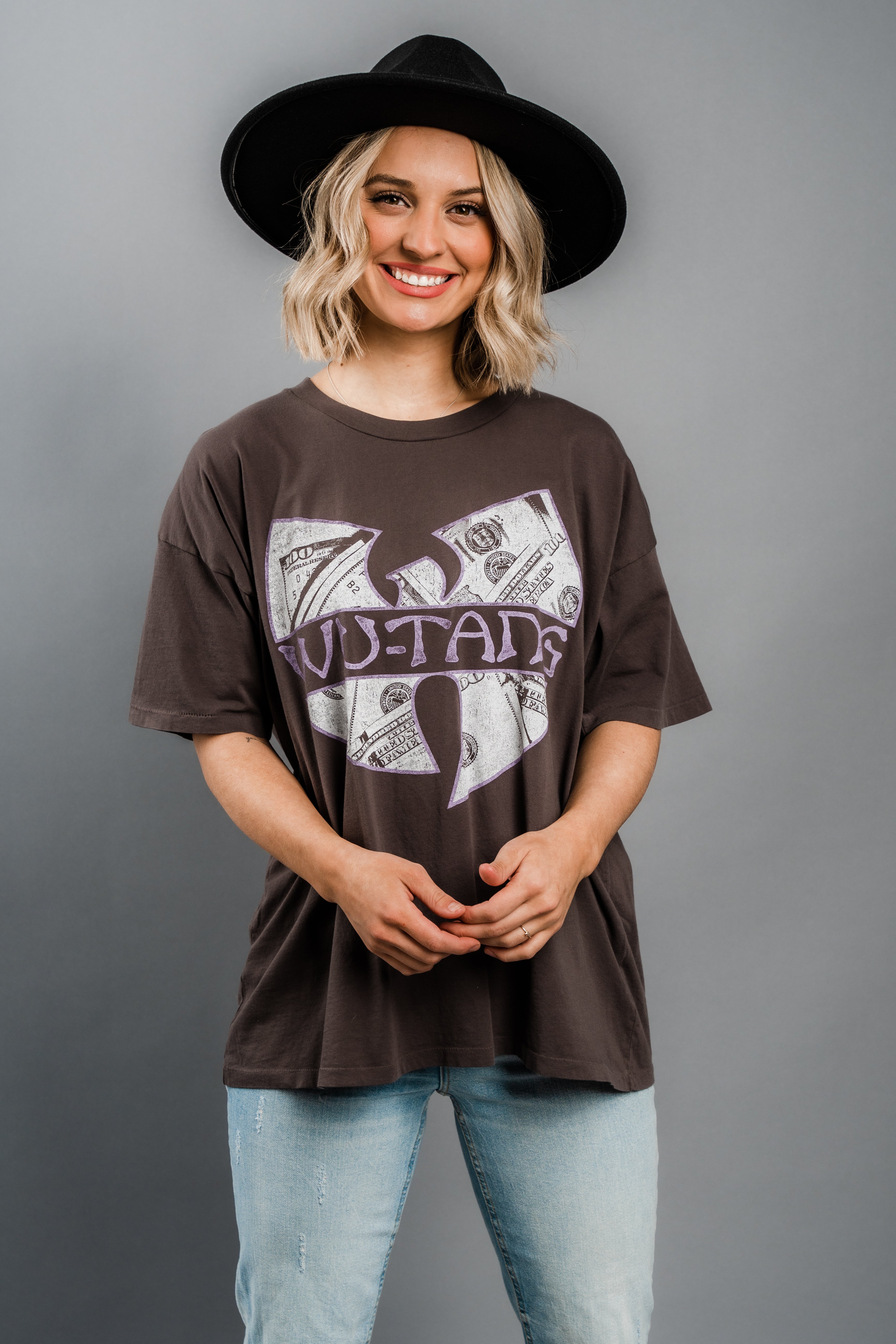 DayDreamer Wu-Tang money cream tee washed black | Trendy Tops - Lush ...